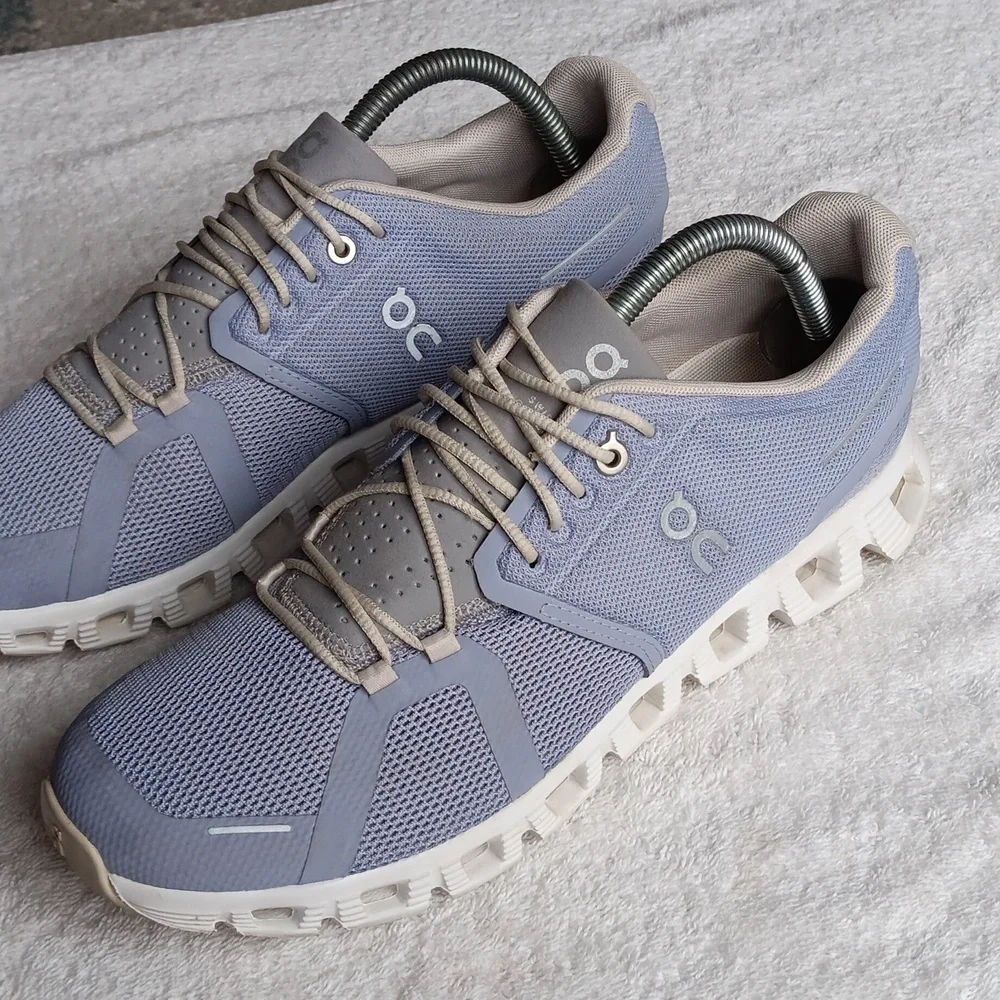 NWOT On Running Nimbus Cloud 5 - Picture 5 of 16